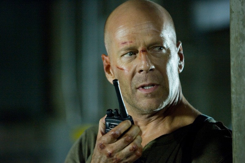 Bruce Willis ve filmu Smrtonosná past 4.0 / Live Free or Die Hard