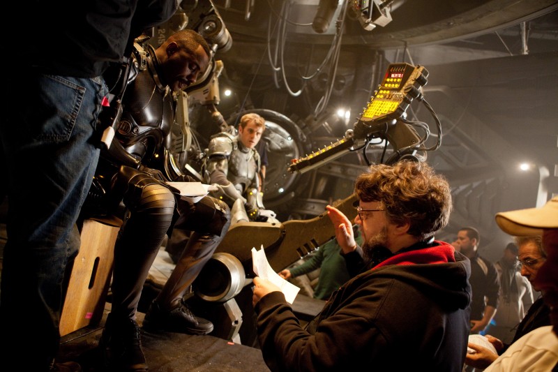Idris Elba, Guillermo del Toro ve filmu Pacific Rim - Útok na Zemi / 
