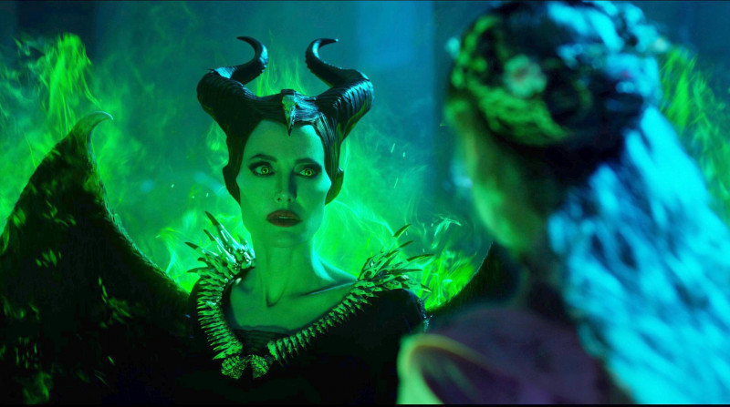 Angelina Jolie ve filmu Zloba: Královna všeho zlého / Maleficent: Mistress of Evil